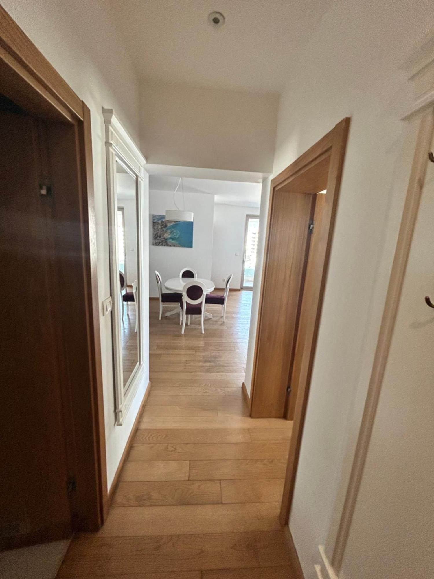 Krug Apartment *