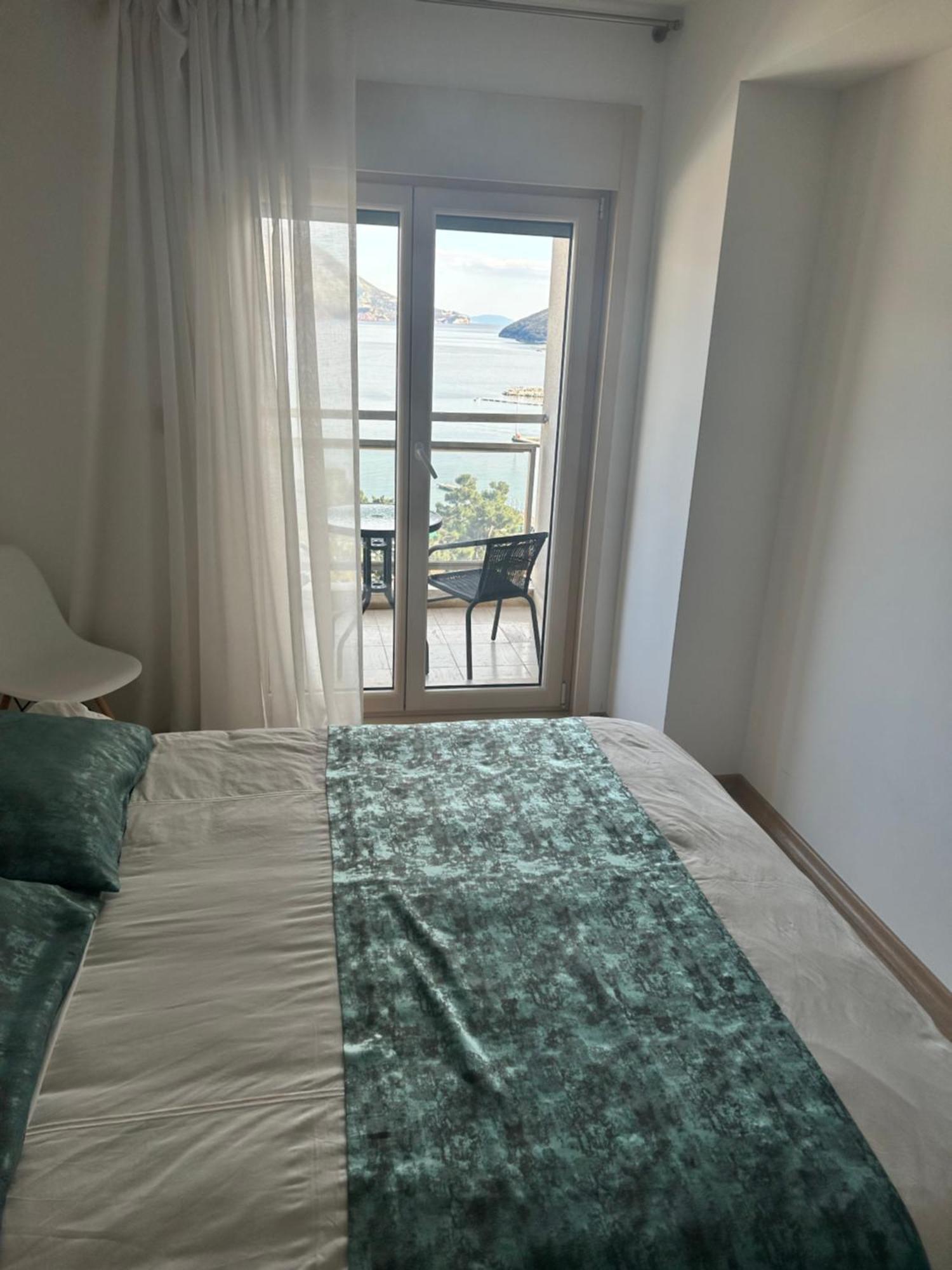 Apartment Krug Budva